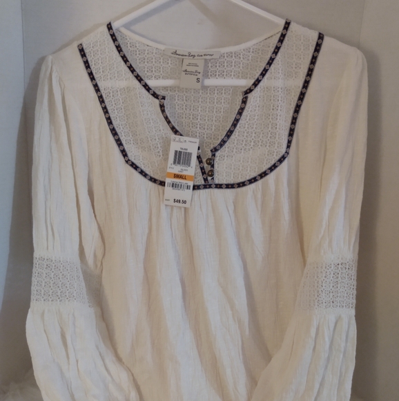 Ladies American Rag embroidered tunic Sz Small NWT - Picture 1 of 4